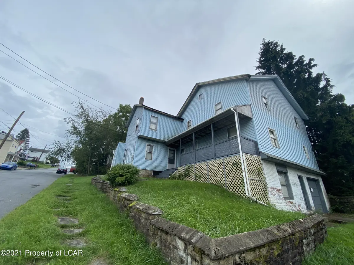 2037 Jackson Street, Scranton in Scranton
