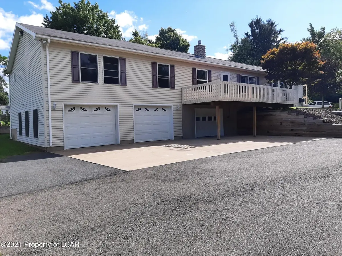 801 Garibaldi Court, Hazleton in Hazleton