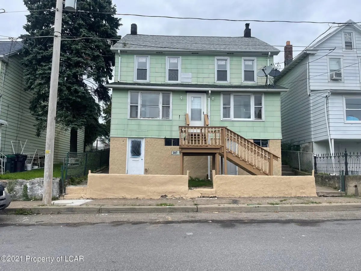 305-307 Ridge Avenue, West Hazleton in West Hazleton