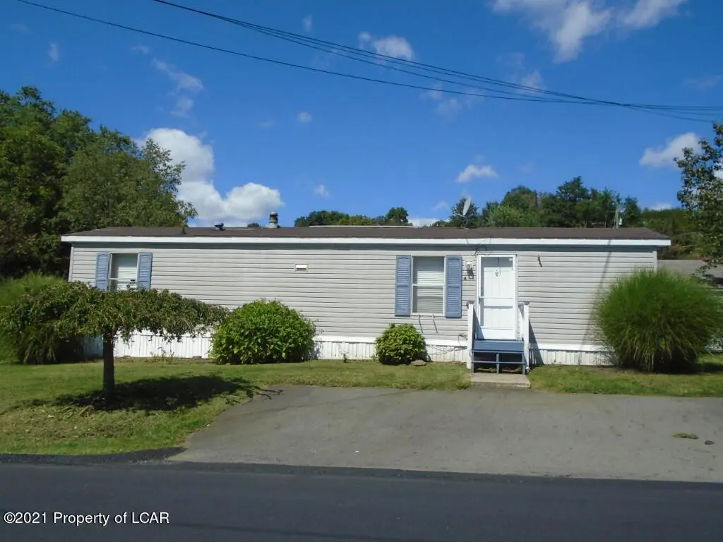 4 Echo Valley Drive, Shavertown in Shavertown