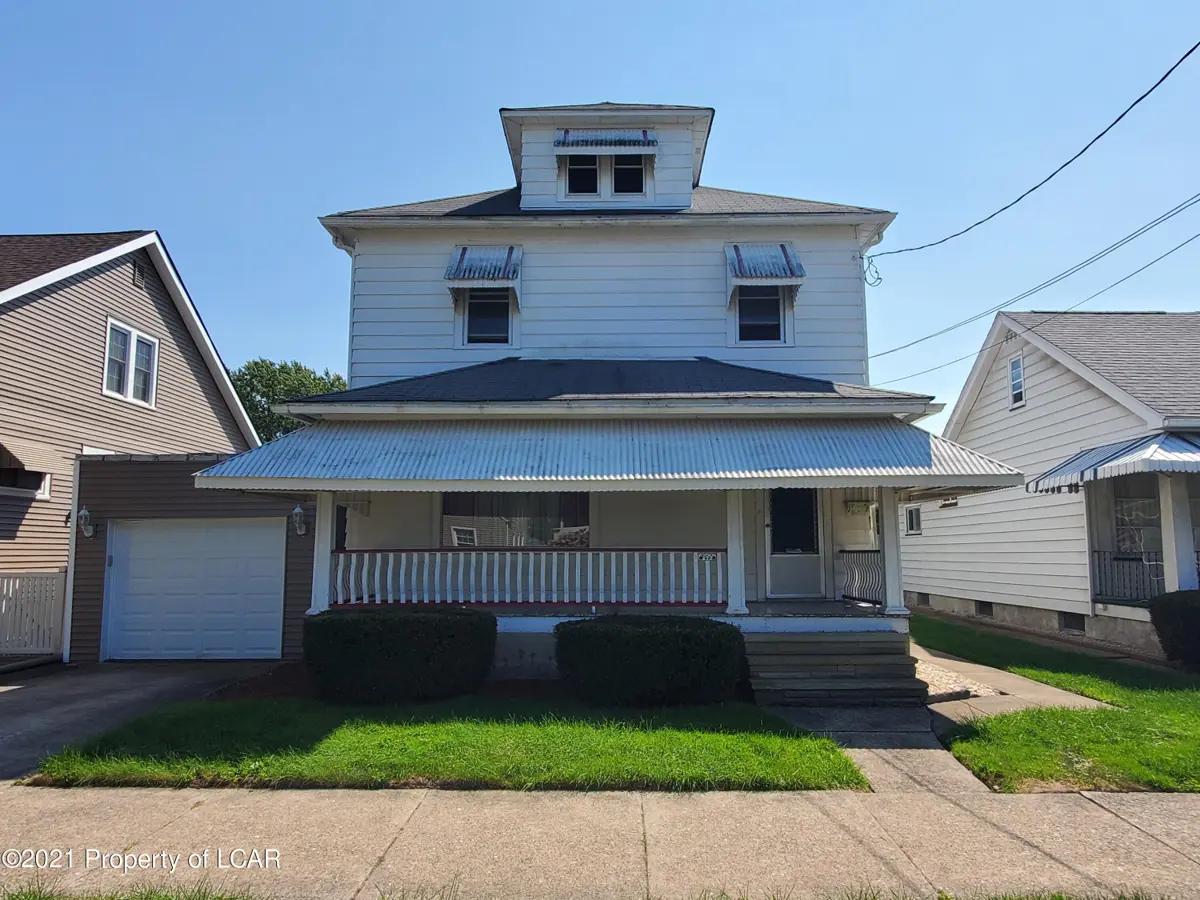 272 Lyndwood Avenue, Hanover Township in Hanover Township
