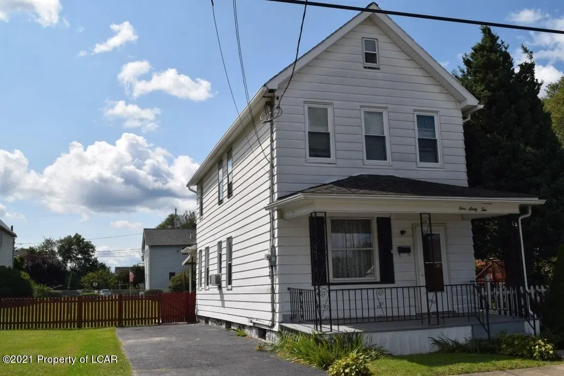 162 Oak Street, Wilkes-Barre in Wilkes-Barre