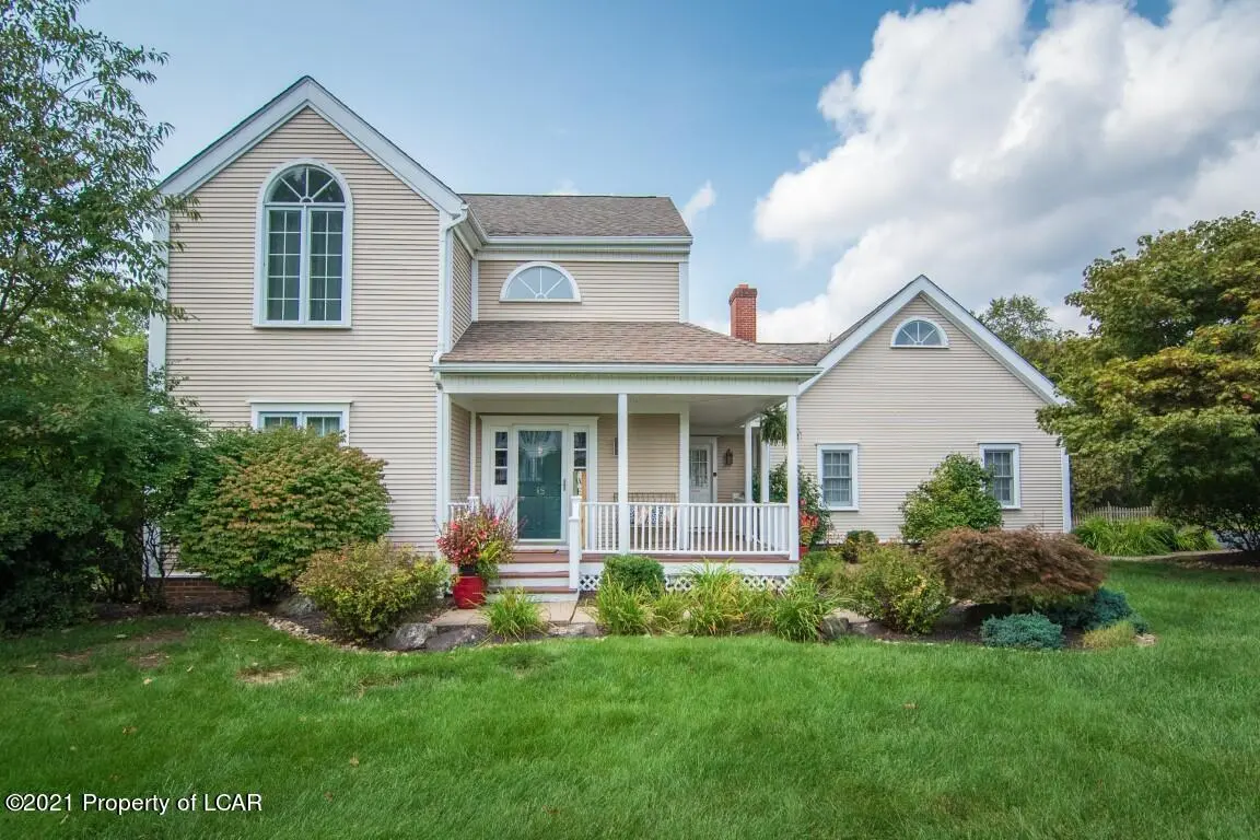 18 Genoa Lane, Shavertown in Shavertown