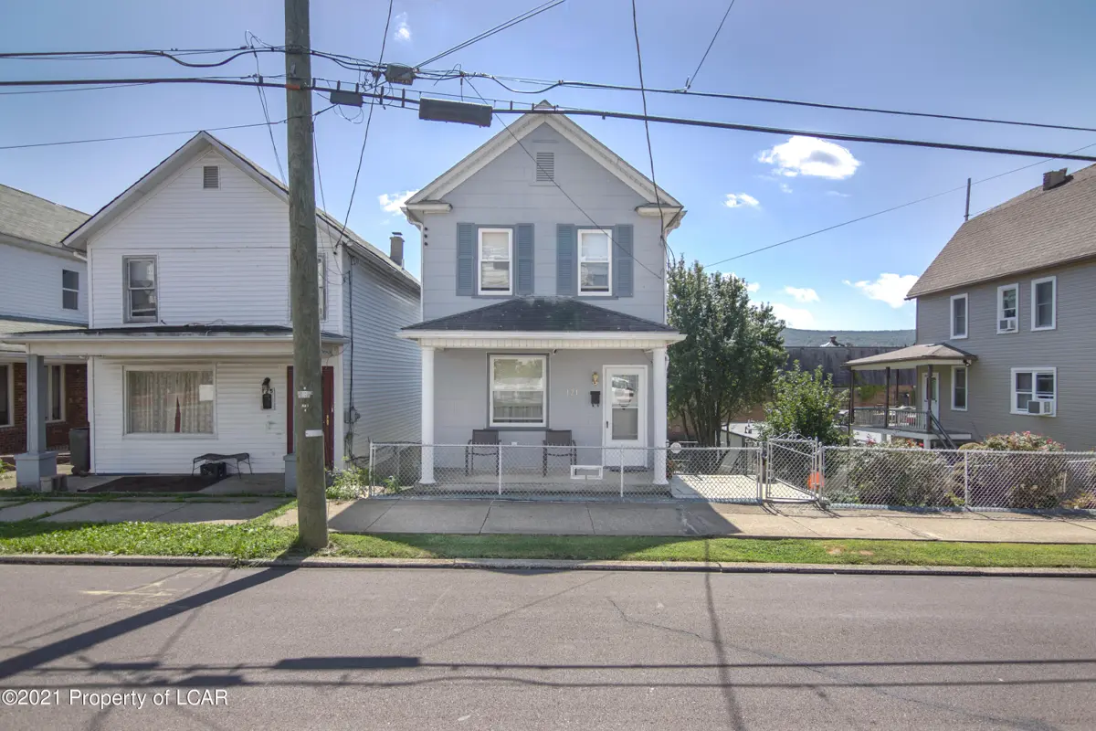 121 E Grand Street, Nanticoke in Nanticoke