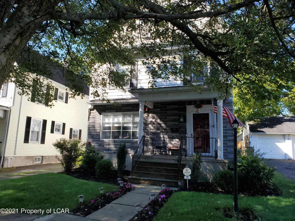 25 Center Street, Forty Fort in Forty Fort