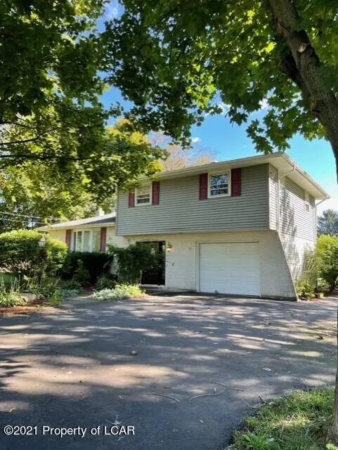 34 Roth Road, Drums in Drums