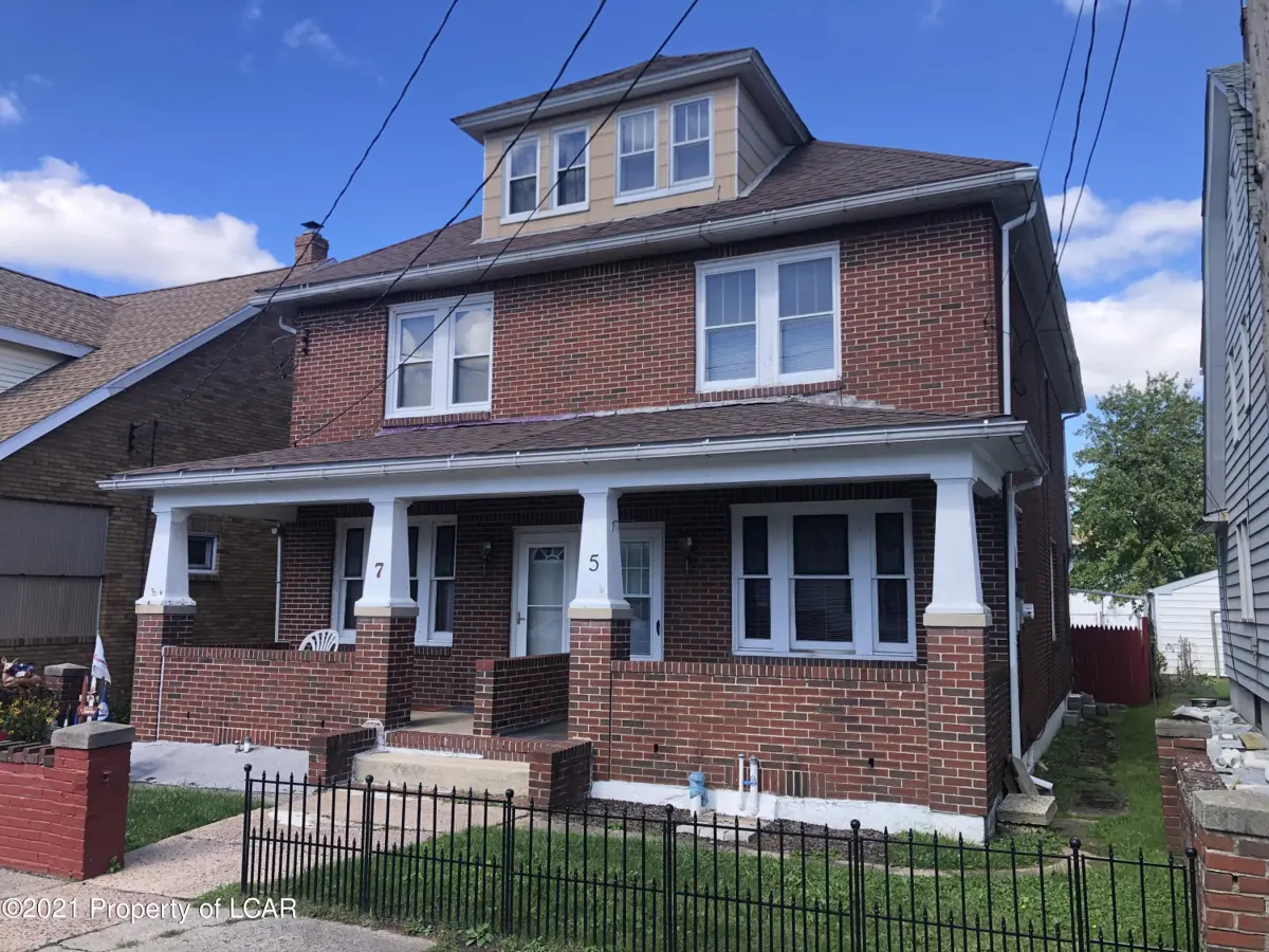 5 W Market Street, Tresckow in Tresckow