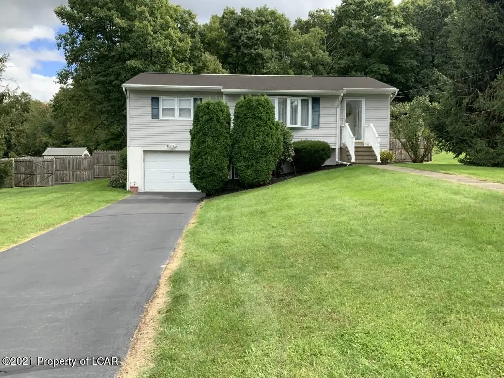 25 Red Maple Avenue, Mountain Top in Mountain Top