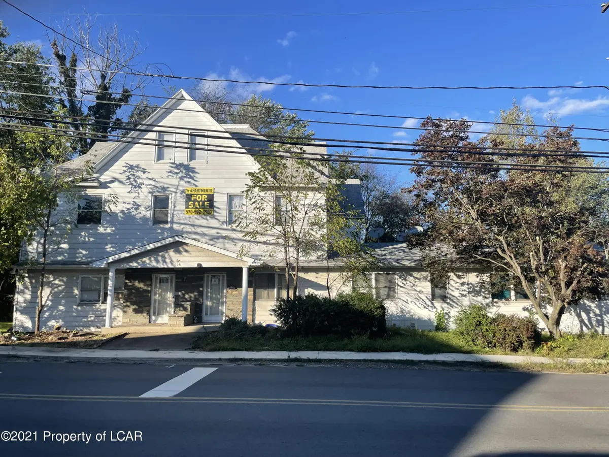 606 Main Street, Dupont in Dupont