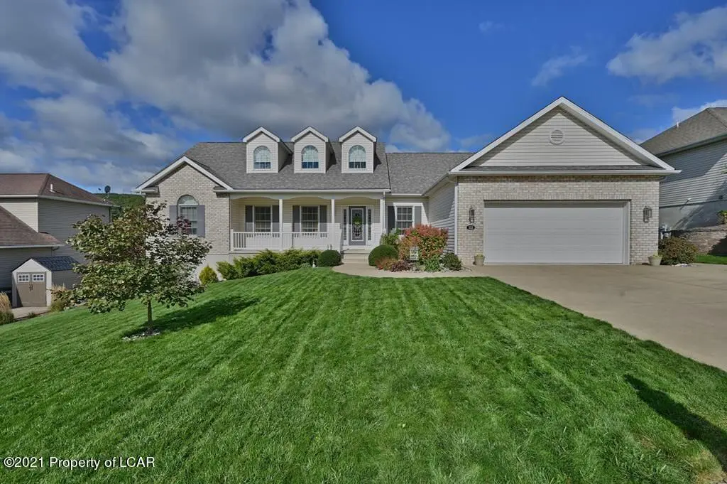 102 Catherine Drive, Archbald in Archbald