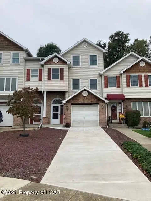 132 Hollywood Avenue, Plains in Plains