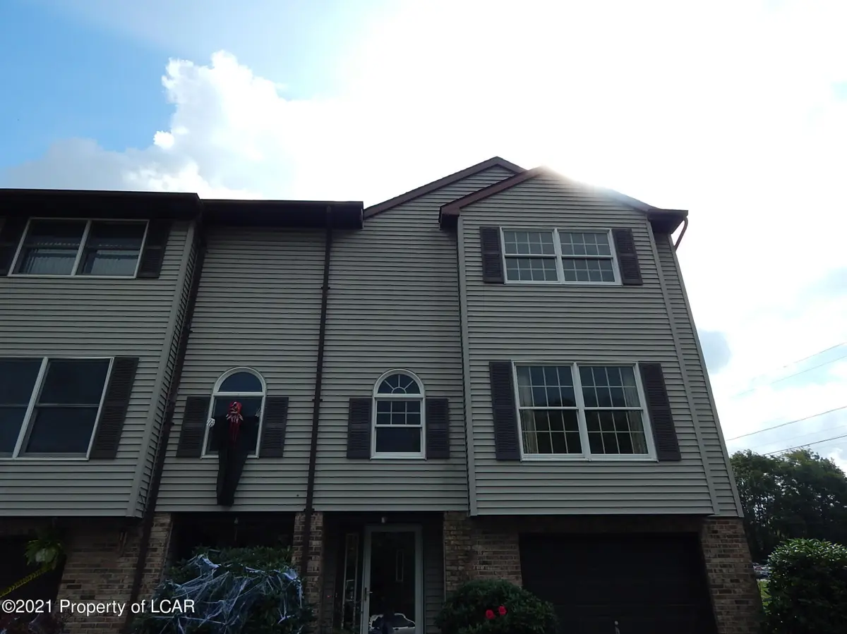 5 Flood Drive, Wilkes-Barre in Wilkes-Barre