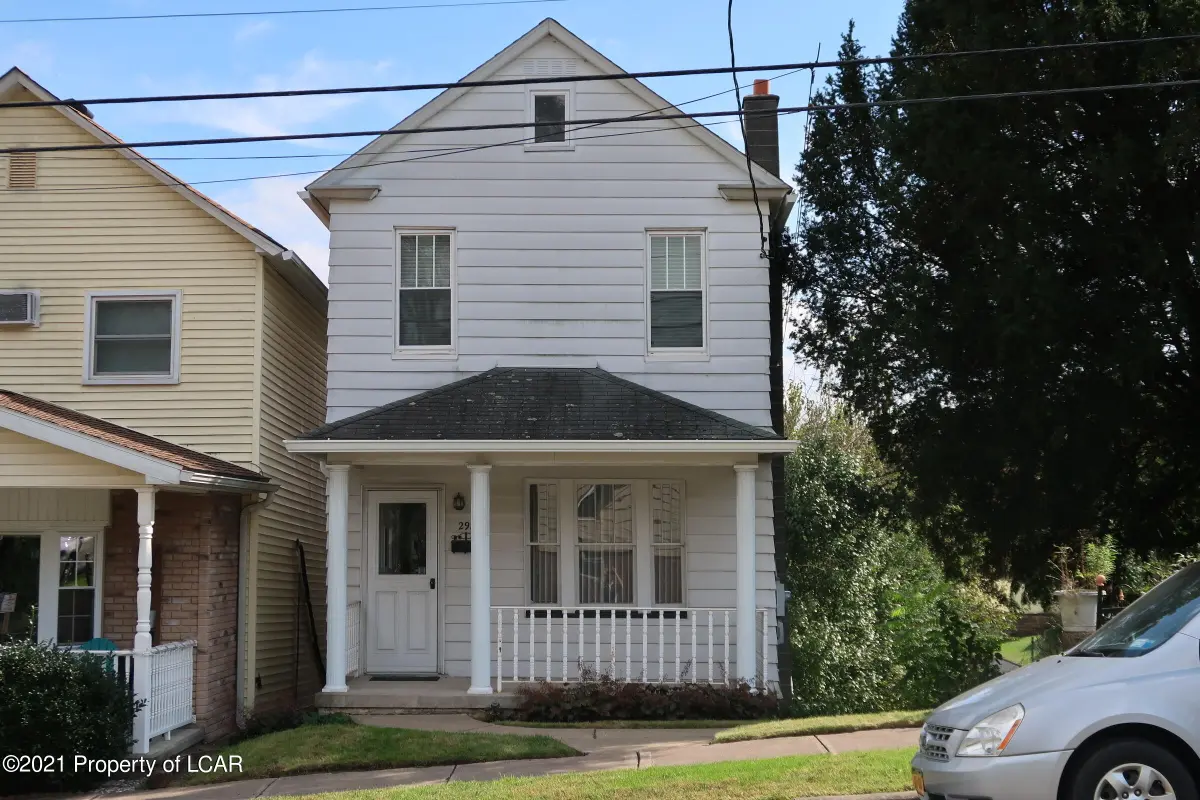 298 Hillside Avenue, Edwardsville in Edwardsville