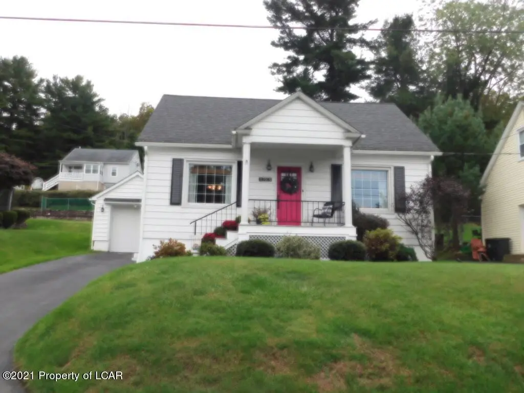 199 Clearview Avenue, Trucksville in Trucksville