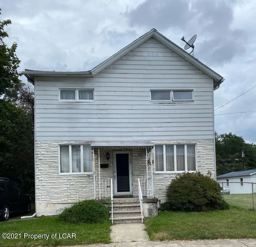 330 Damon Street, West Pittston in West Pittston