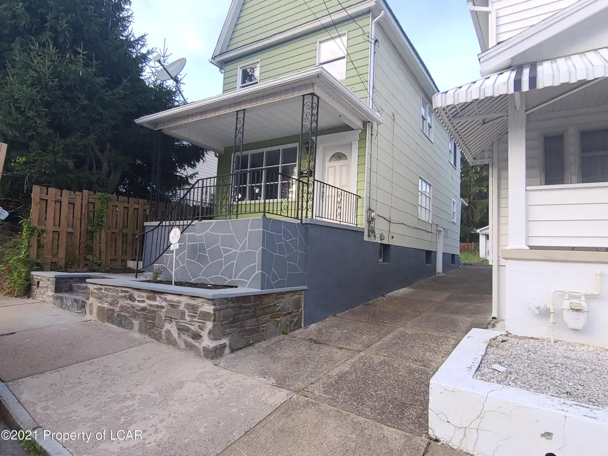 268 Andover Street, Wilkes-Barre in Wilkes-Barre