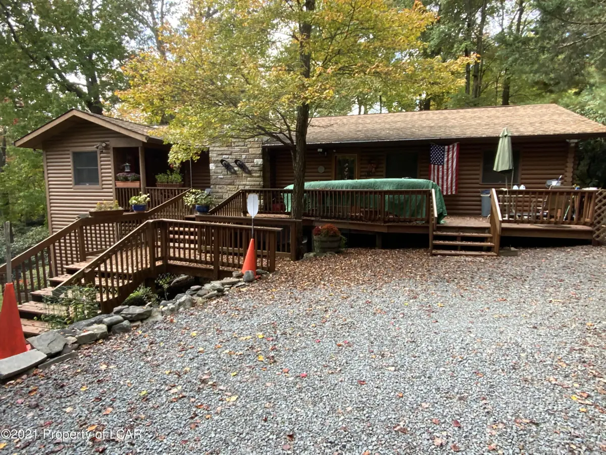 180 Crest Drive, Lake Harmony in Lake Harmony