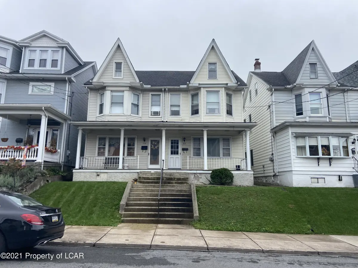 726 E Broad Street, Tamaqua in Tamaqua