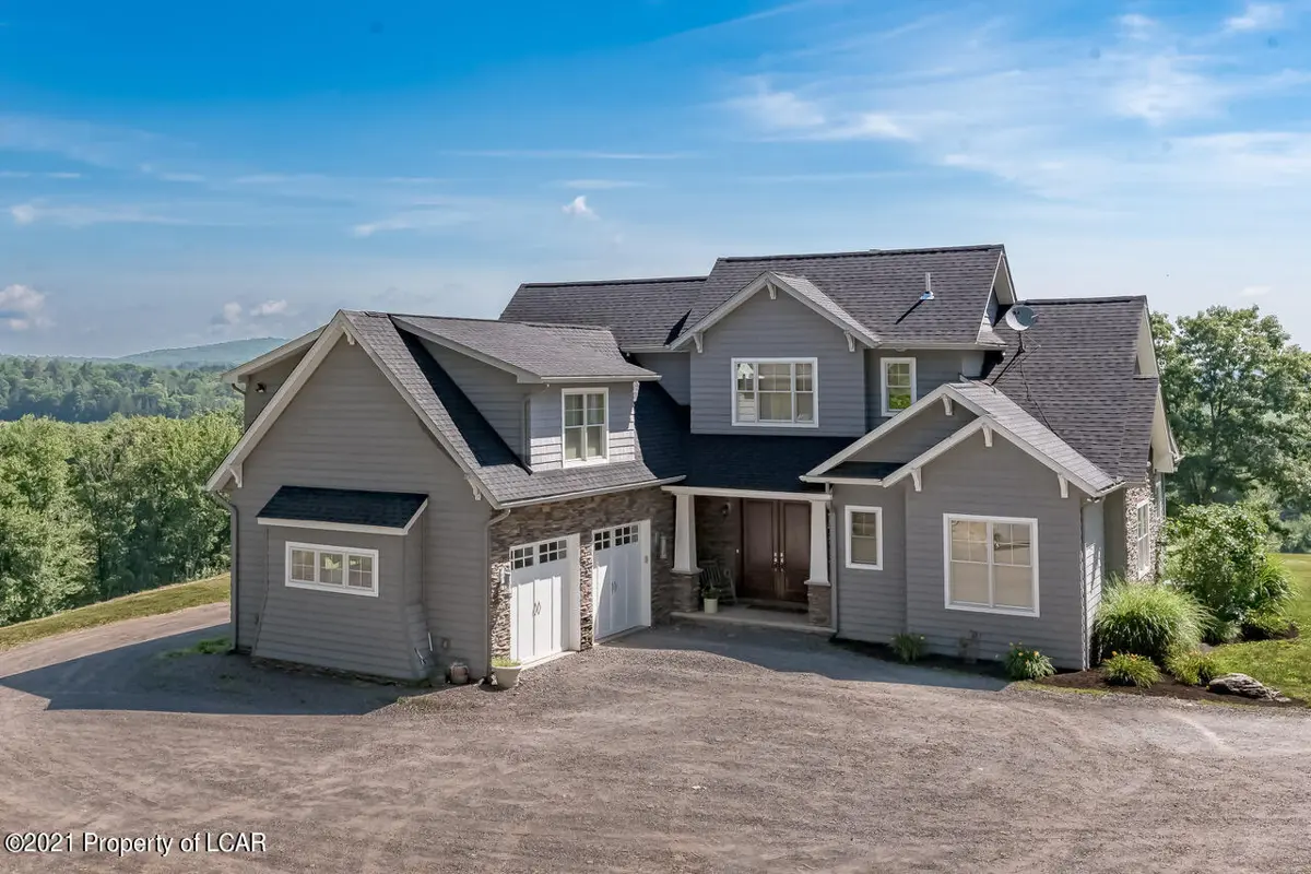8 Peaceful Valley Road, Dallas in Dallas