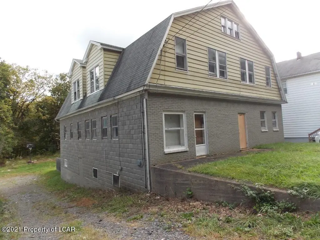 3007-3009 S Main Street, Wilkes-Barre in Wilkes-Barre