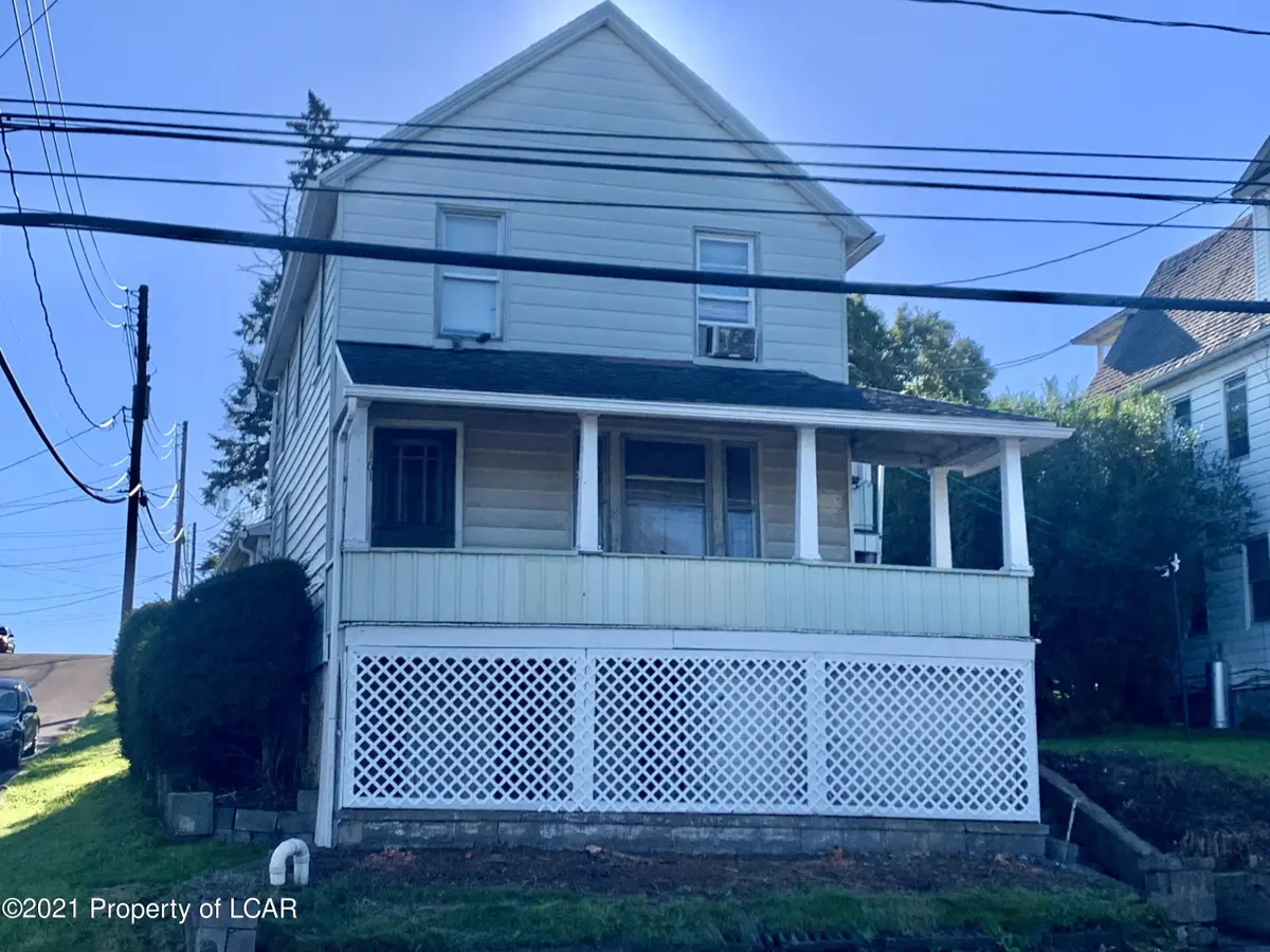 161 N Main Street, Plains in Plains