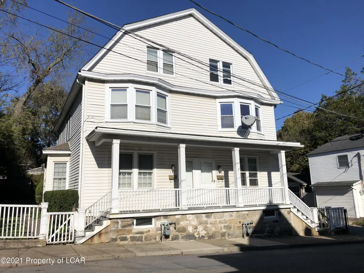 125 W Magnolia Street, Hazleton in Hazleton