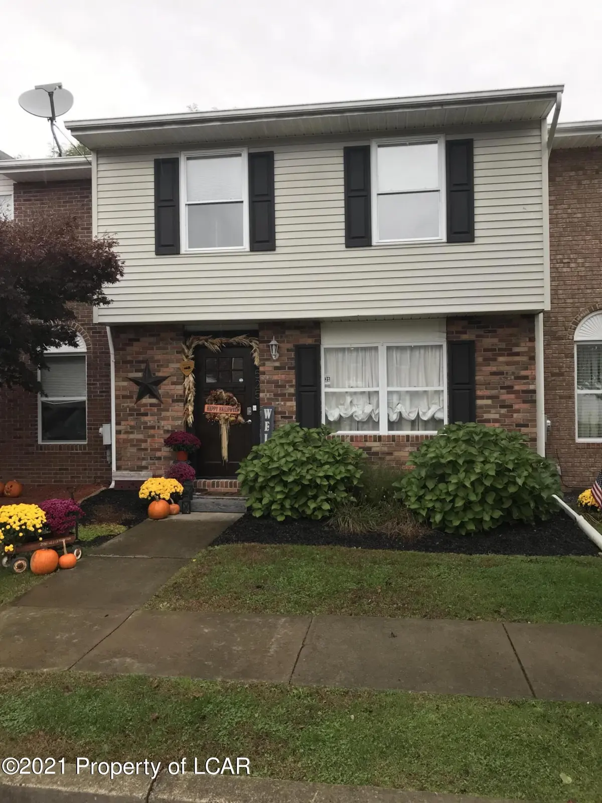 525 Clover Court, Exeter in Exeter