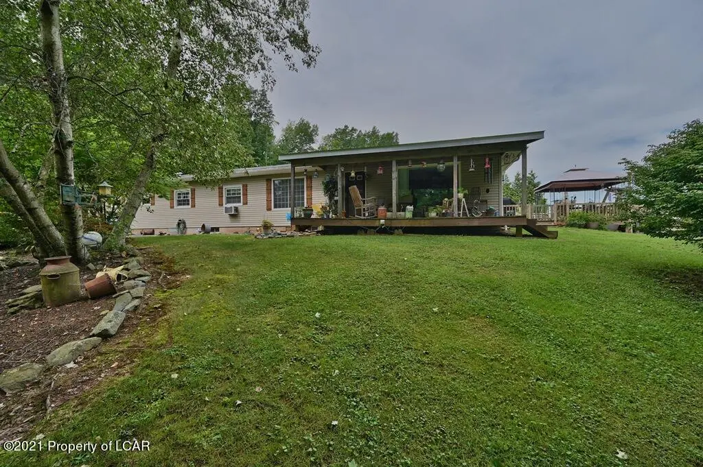 228 Peak Lane, Tunkhannock in Tunkhannock