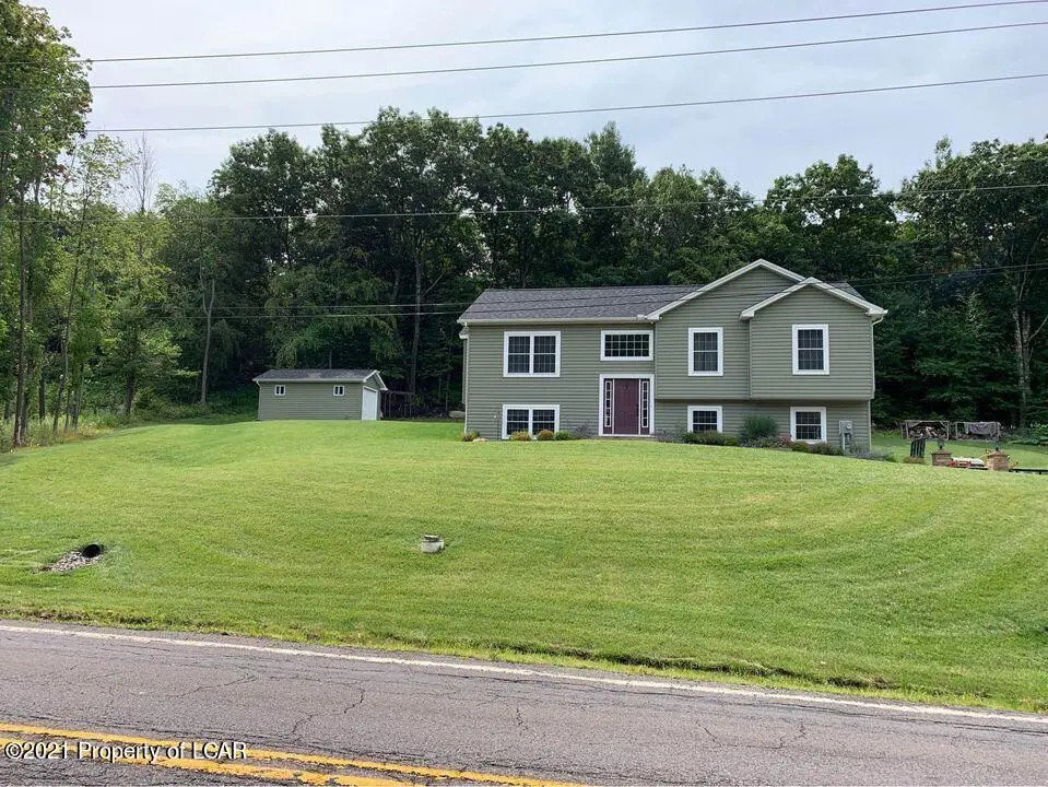 298 Woodlawn Avenue, Mountain Top in Mountain Top