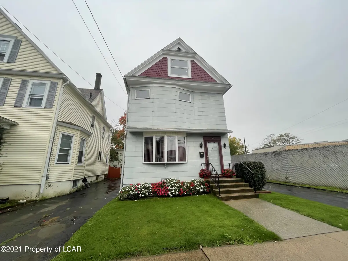 100 Elizabeth Street, Wilkes-Barre in Wilkes-Barre