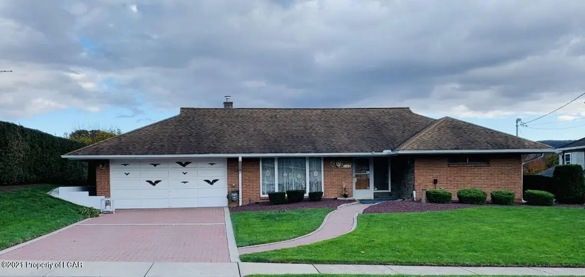 540 Main Road, Hanover Township in Hanover Township