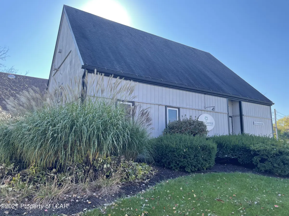 213 E Market Street, Wilkes-Barre in Wilkes-Barre