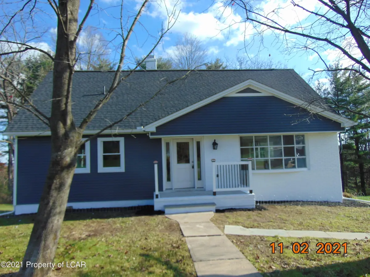 17 Hamilton Road, Dallas in Dallas