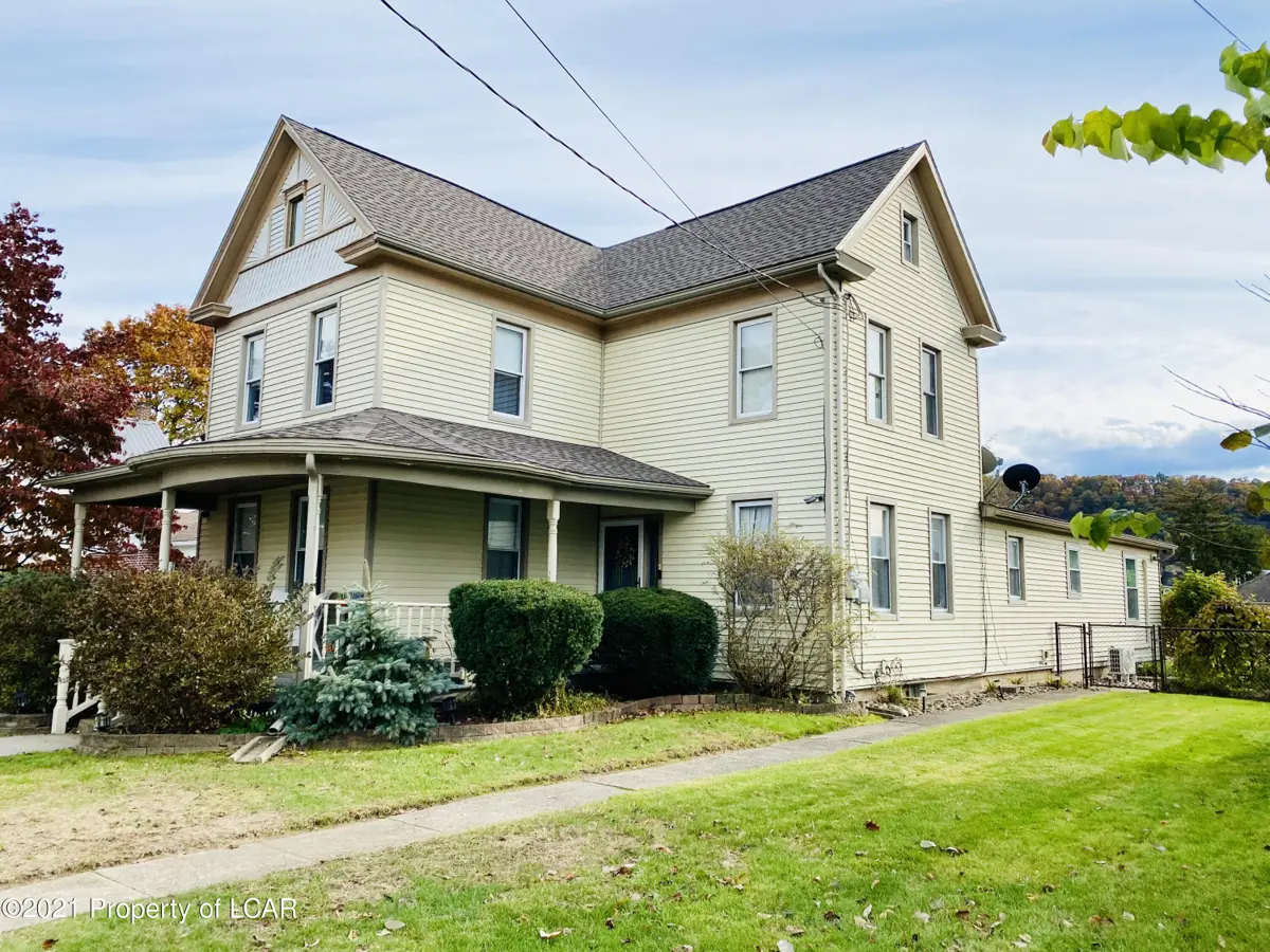 812 E 2nd Street, Nescopeck in Nescopeck