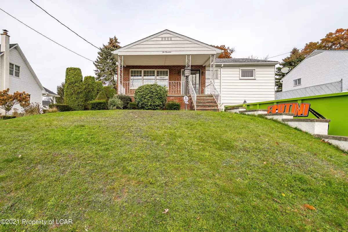 214 Bear Creek Blvd, Wilkes-Barre in Wilkes-Barre