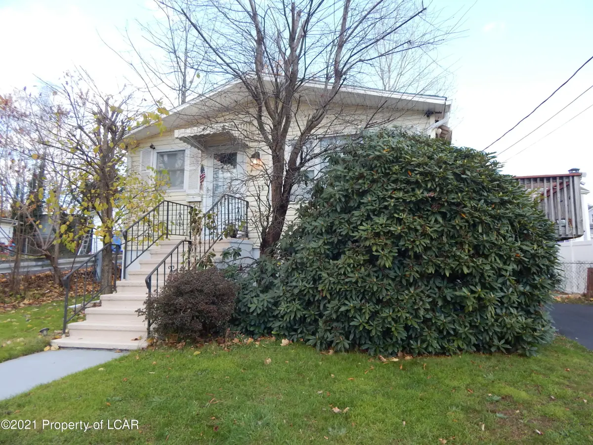 16 Bailey Street, Plains in Plains