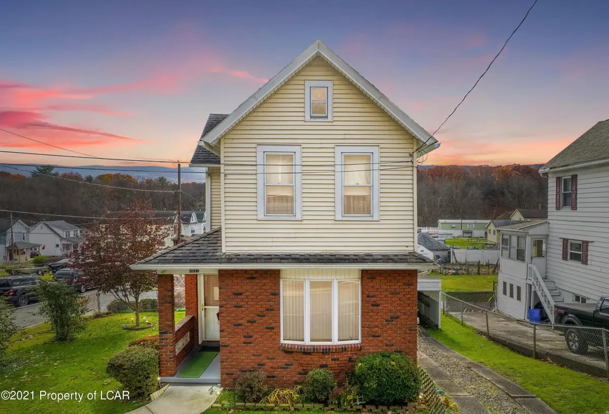 3057 S Main Street, Hanover Township in Hanover Township