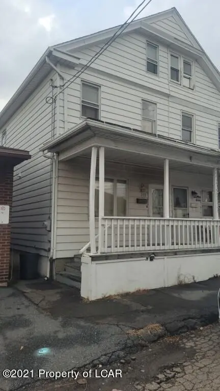 933 W 3rd Street, Hazleton in Hazleton