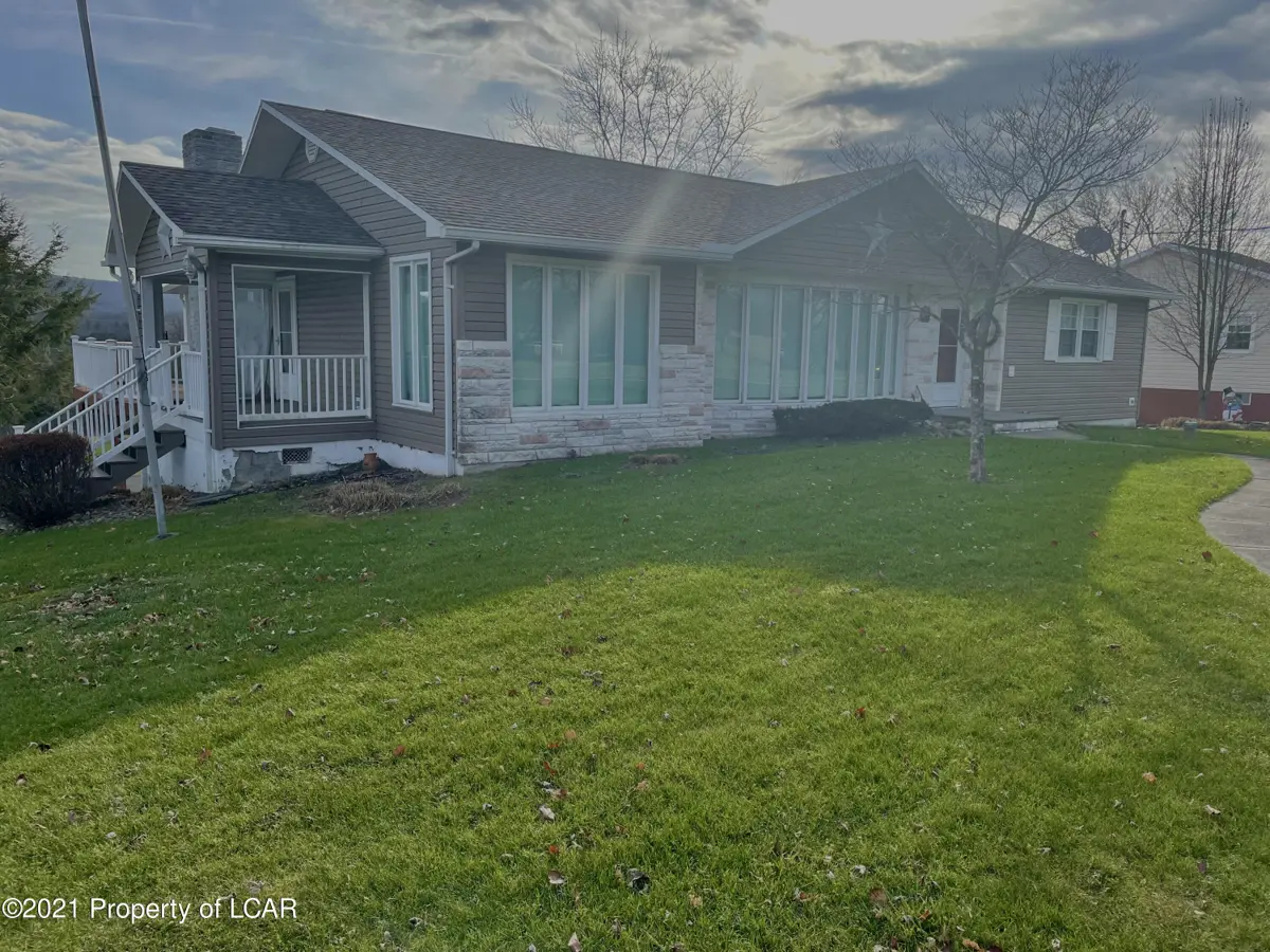 3170 Alberdeen Road, Mountain Top in Mountain Top