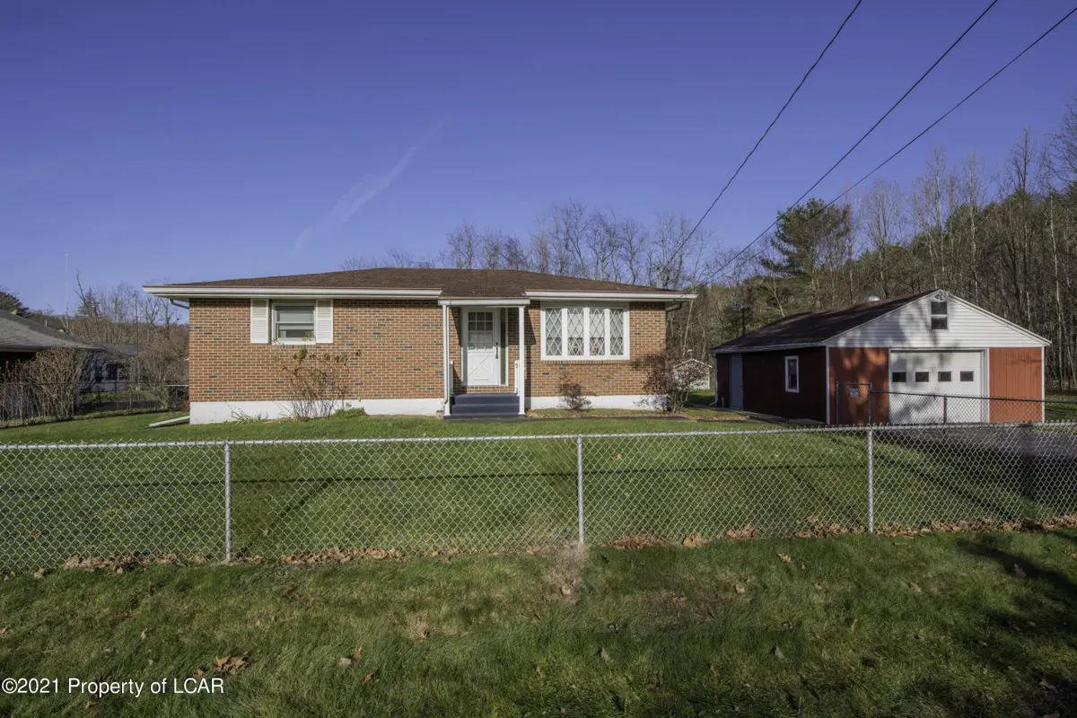 16 Water Edge Lane, Pittston in Pittston