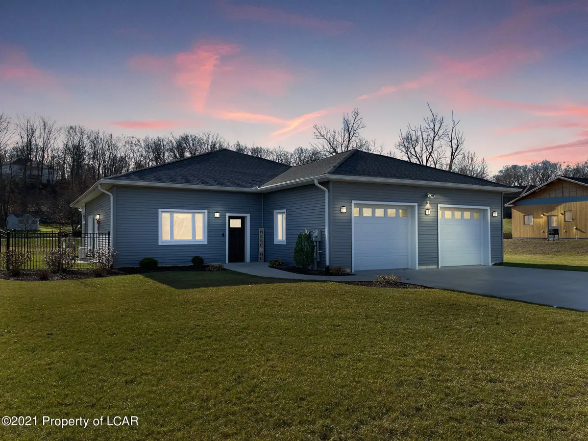 410 Firwood Drive, Hanover Township in Hanover Township