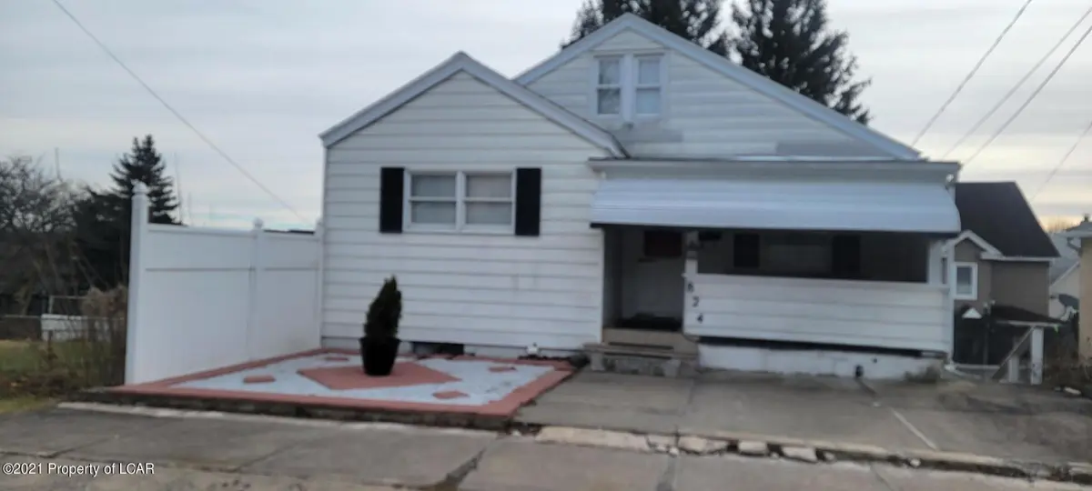 824 E 1st Street, Hazleton in Hazleton