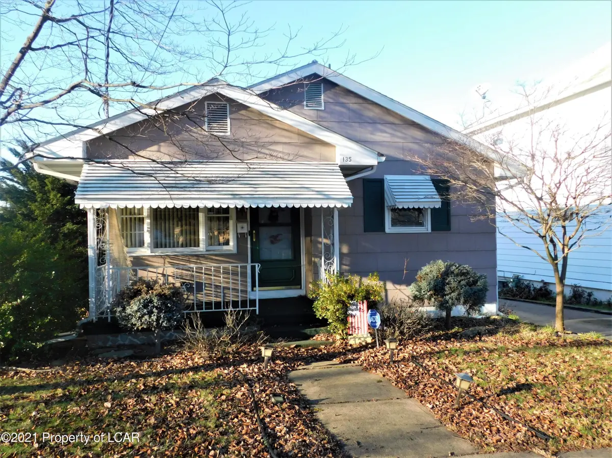 135 3rd Avenue, Kingston in Kingston