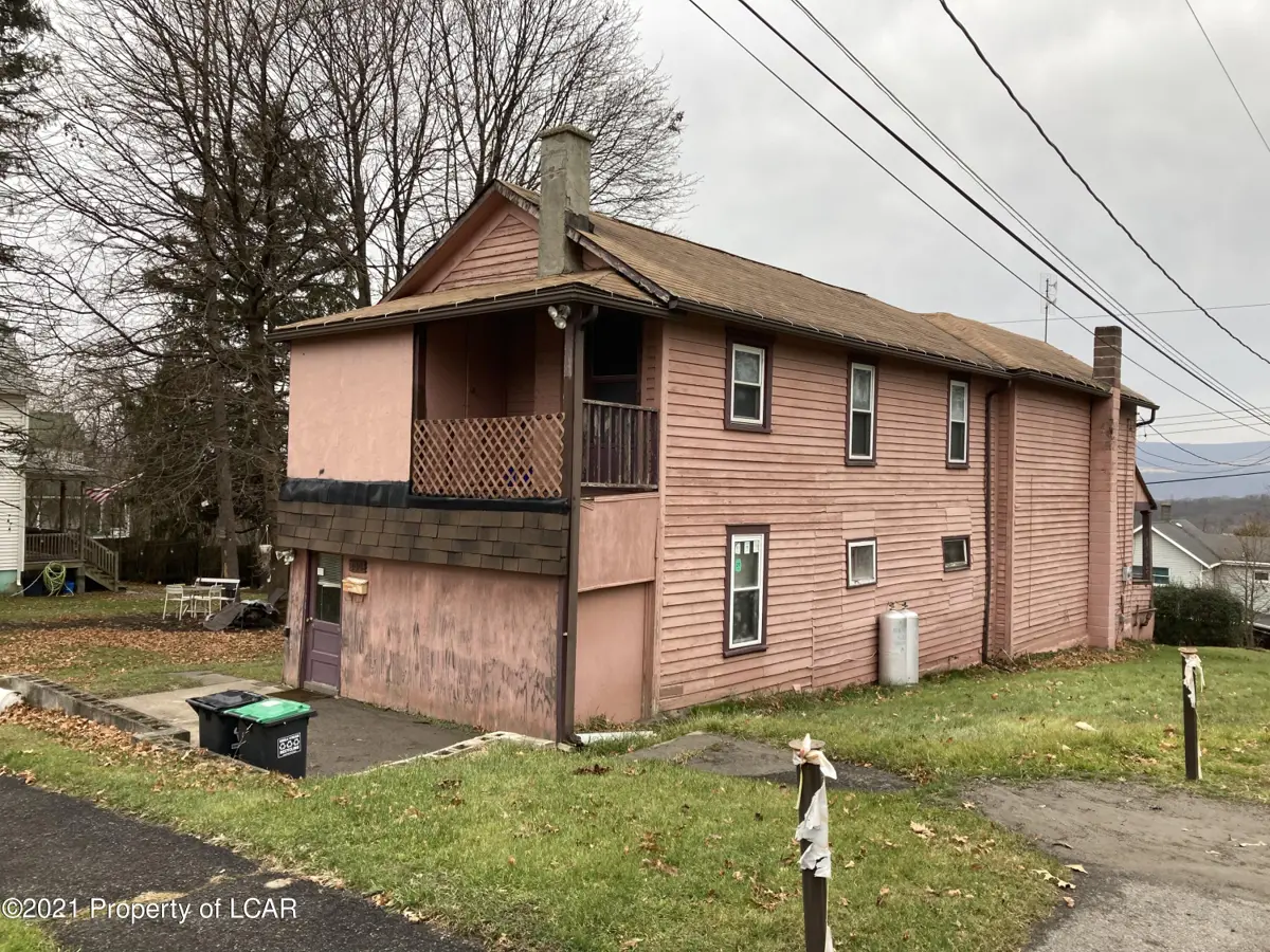 300 Boyle Street, Warrior Run in Warrior Run