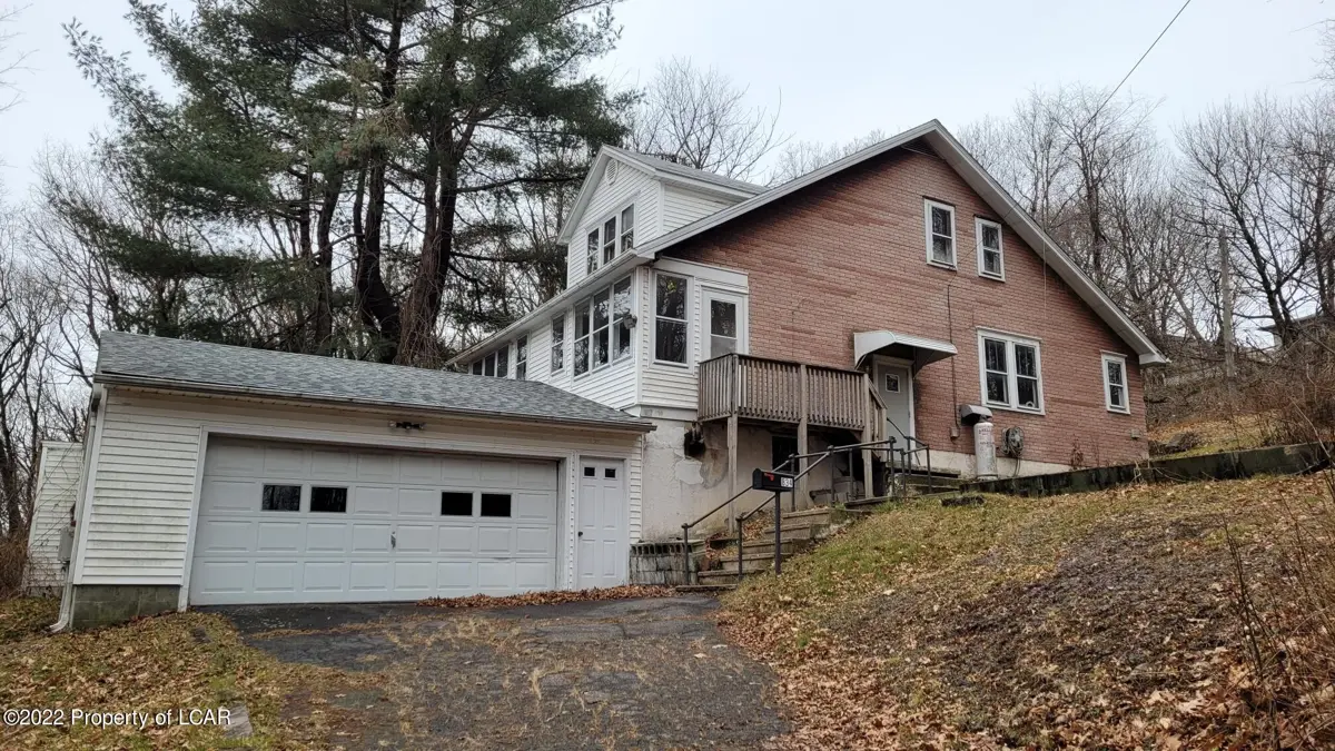 834 Tamaqua Street, McAdoo in McAdoo