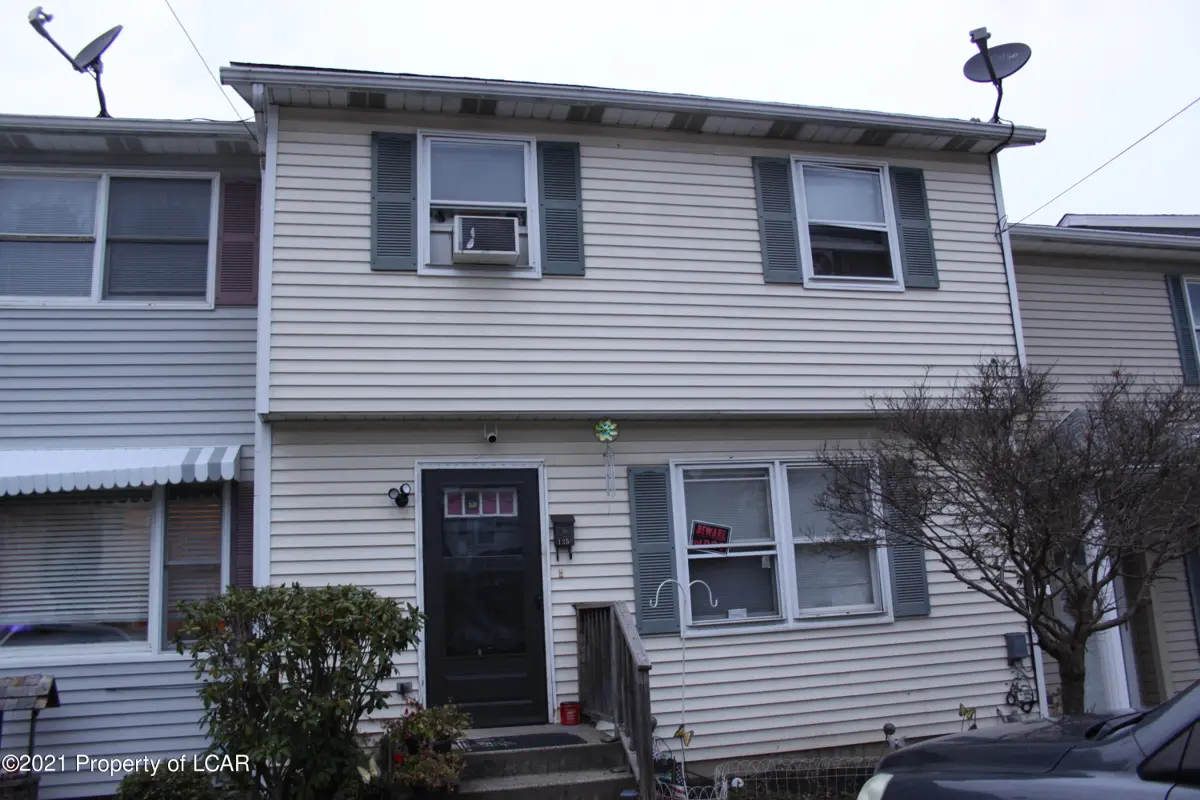 125 Hickory Street, Wilkes-Barre in Wilkes-Barre