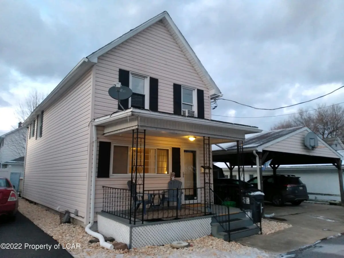 19 Rear Elm Street, West Pittston in West Pittston