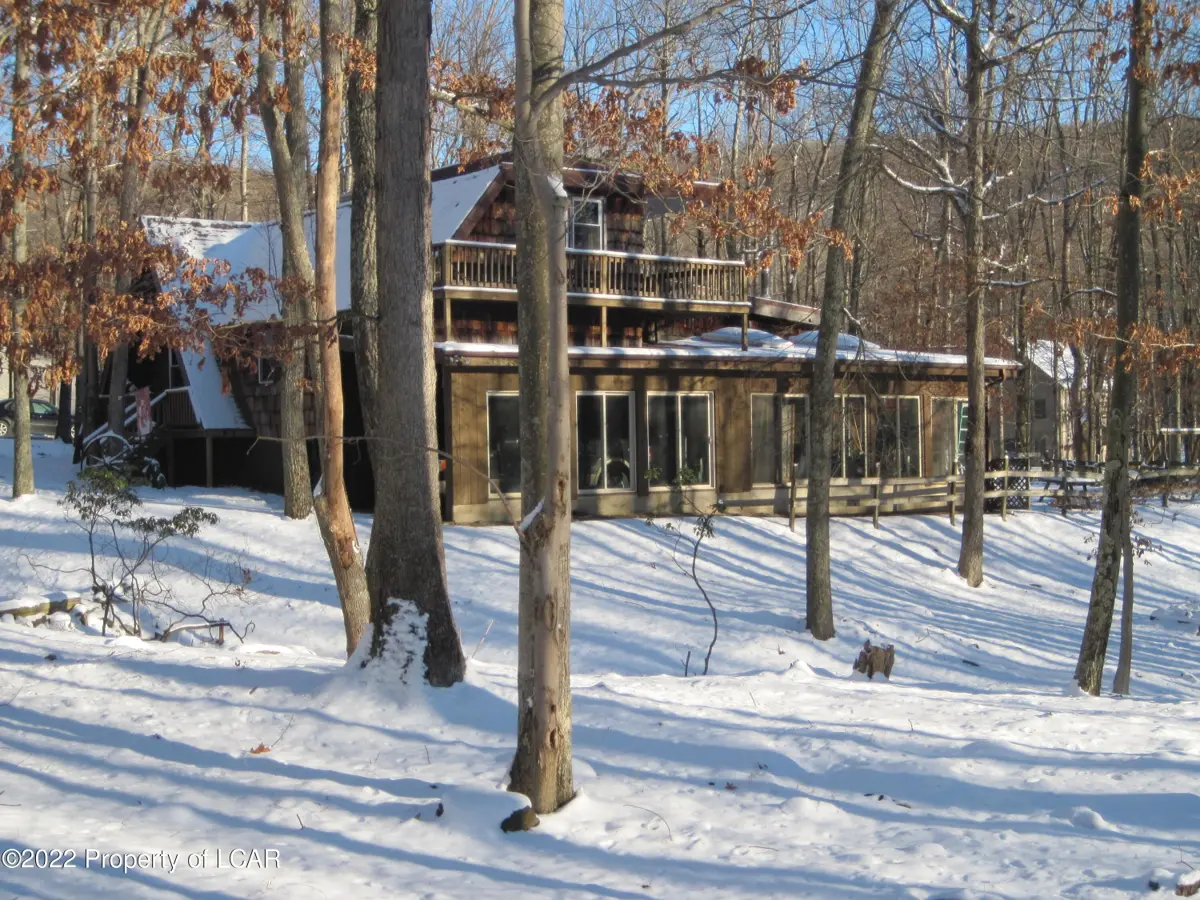 122 E Lake Valley Drive, Hazle Township in Hazle Township