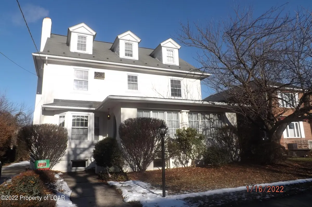 586 Charles Avenue, Kingston in Kingston
