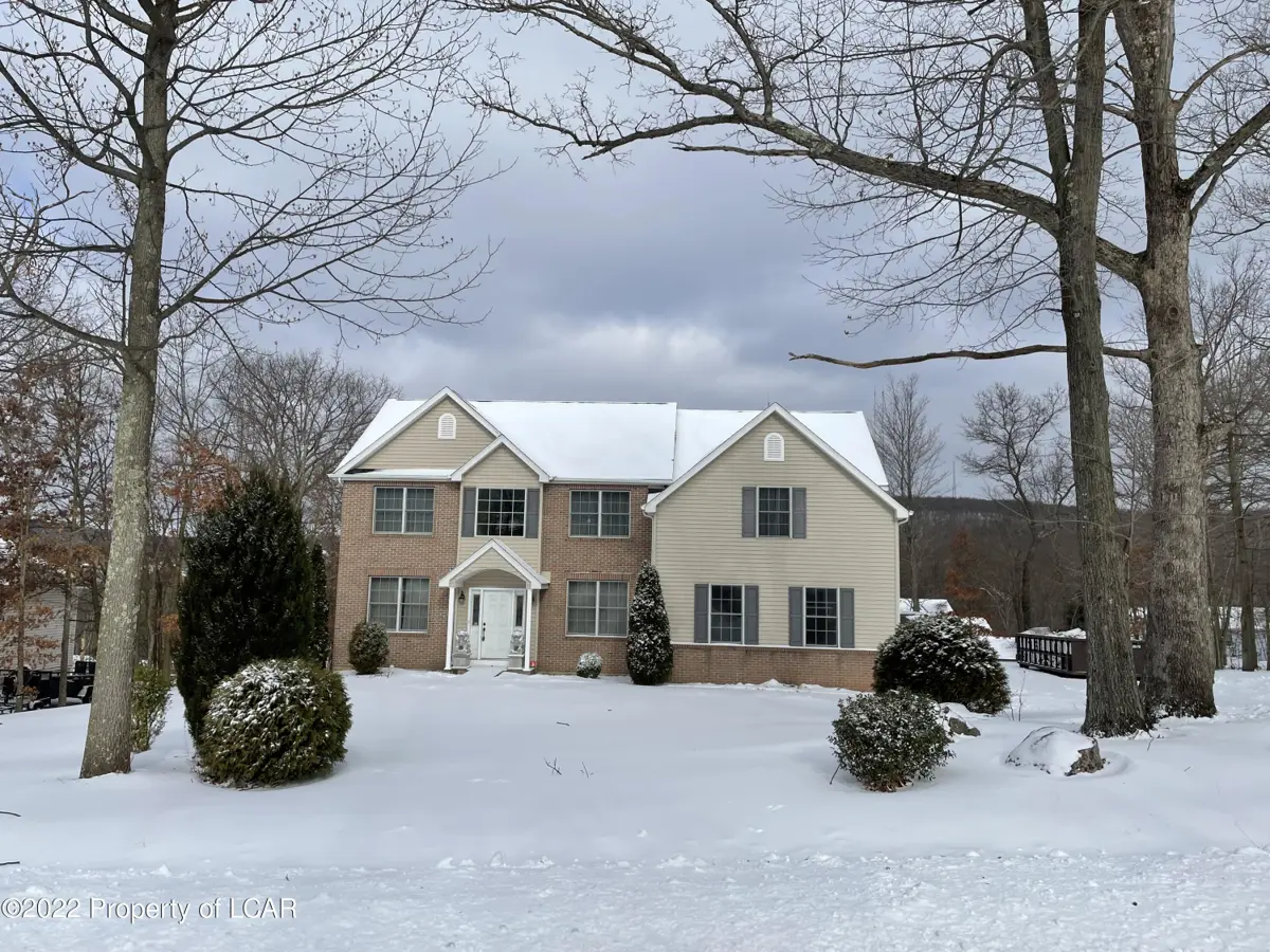 116 Fieldstone Way, Mountain Top in Mountain Top